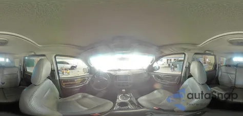 2005 Ford Escape Xlt z USA, uszkodzony, nr VIN 1FMYU93175KE32530